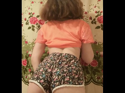 ❤️ سیکسی نوجوان بیب کیمرے پر اپنی شارٹس اتار رہی ہے۔ ️❌  مقعد ویڈیو پر ur.https-tubsexer.ru ❌
