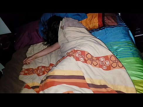 ❤️ سوتیلی ماں سوتی ہوئی اپنی نوجوان سوتیلی ماں کو پیٹ رہا ہے۔ ️❌ مقعد ویڈیو پر ur.https-tubsexer.ru ❌